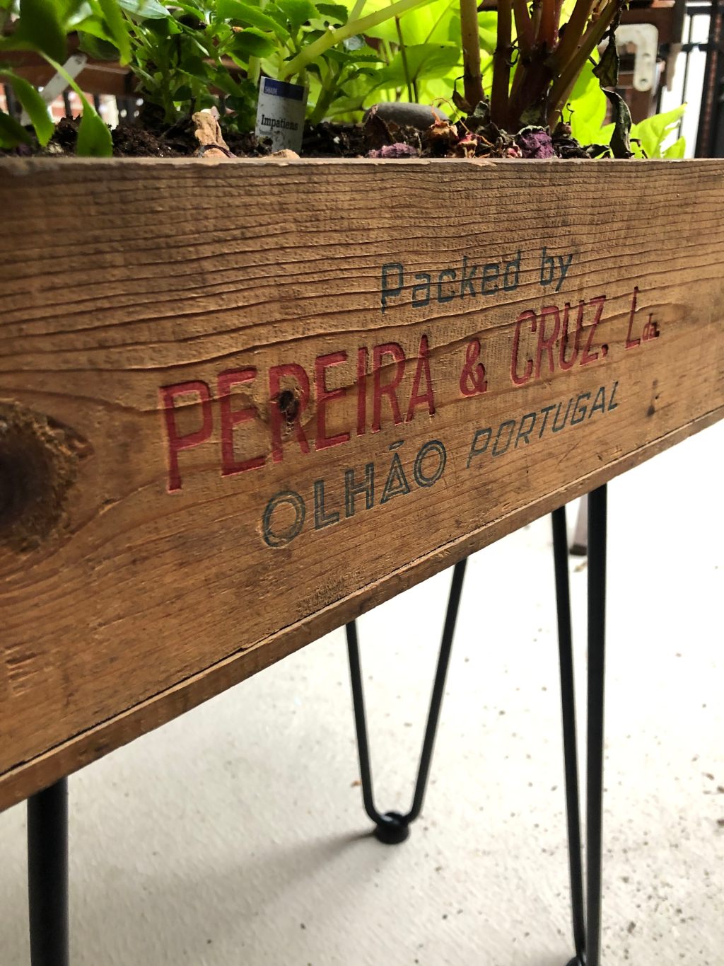 How to Make a Planter from a Wooden Shipping&nbsp;Box